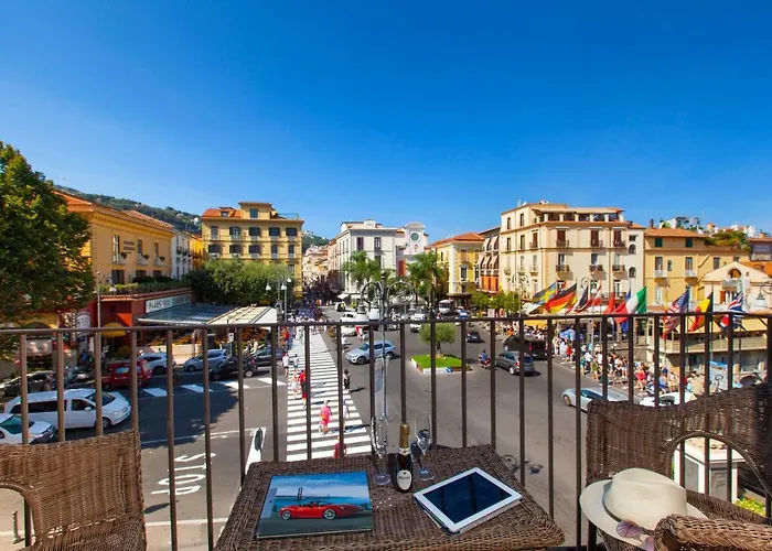 Hotel Piazza Tasso Relais 2*