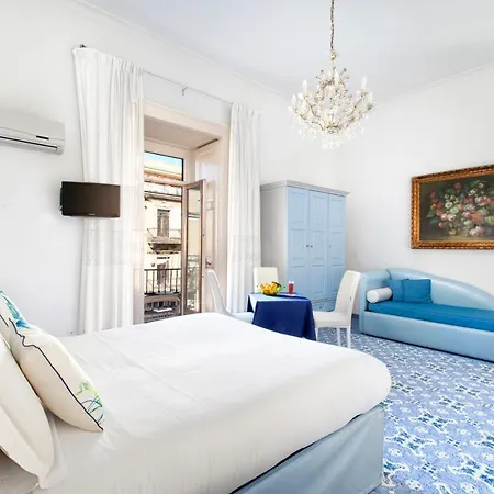 Piazza Tasso Relais 2* סורנטו