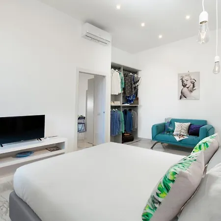 מלון Piazza Tasso Relais 2*