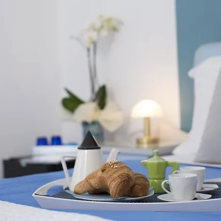 מלון Piazza Tasso Relais 2*