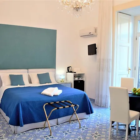 Piazza Tasso Relais סורנטו