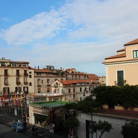 Piazza Tasso Relais Sorrento