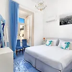 Hotel Piazza Tasso Relais 2*