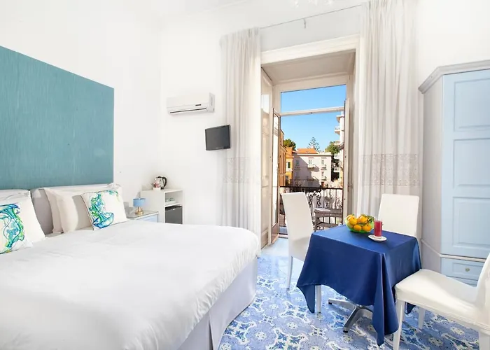 فندق Piazza Tasso Relais 2*